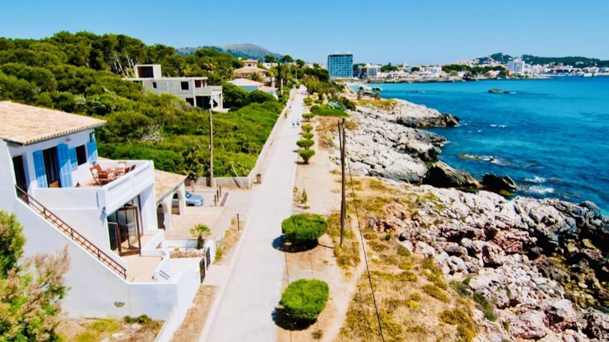 Son Moll Villa | Villa facing the sea - Sa Pedrus