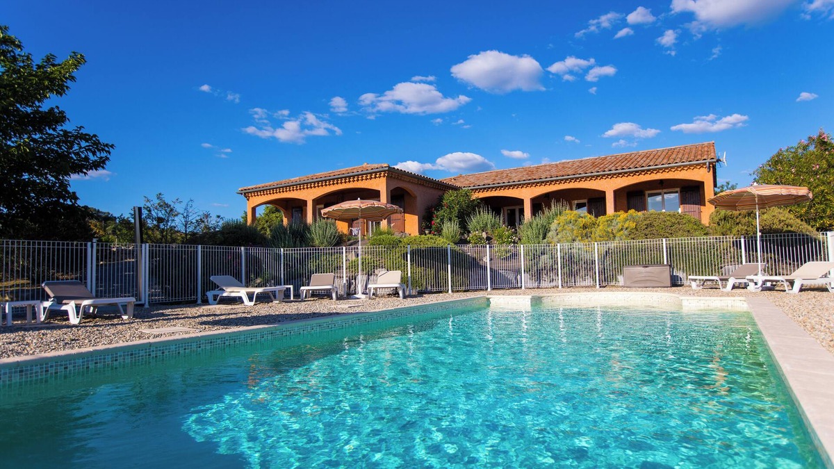 Joyeuse House | Villa Fanny - Private Pool and Spa in Joyeuse, Ardèche. Ideal for families!