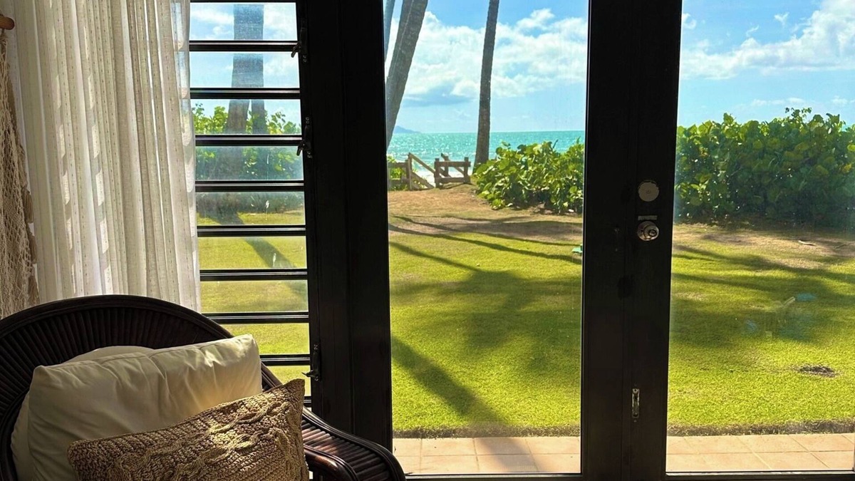 Humacao Apartment | Villa Favorita , beachfront
