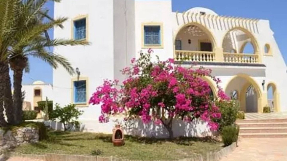 Djerba Midun Villa | VILLA FEDERICA beautiful spacious with private pool 5 minutes from the beach Yati