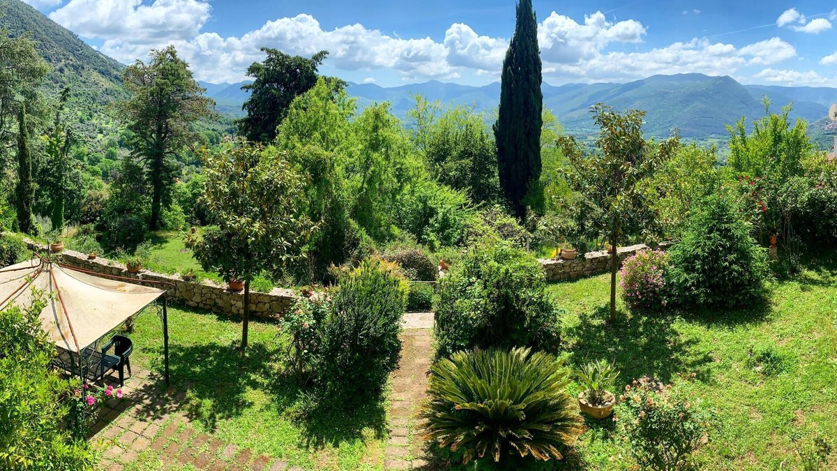 Giuliano di Roma Apartment | Villa Felici Camilla