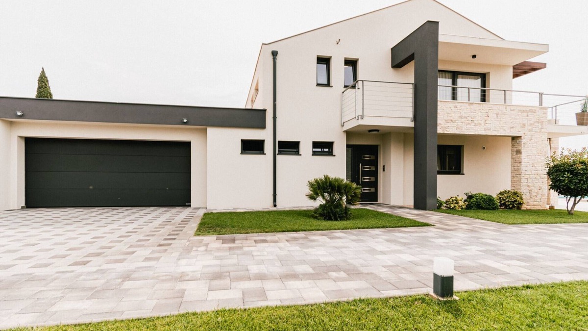 Sibenik Villa | Villa Felicity B4 - Four Bedroom Villa with Balcony and Pool