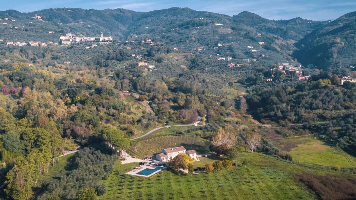 Massa e Cozzile Villa | Villa Fiordaliso by Miani Group
