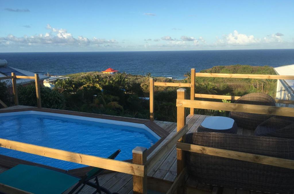 Le Moule House | villa fleurie