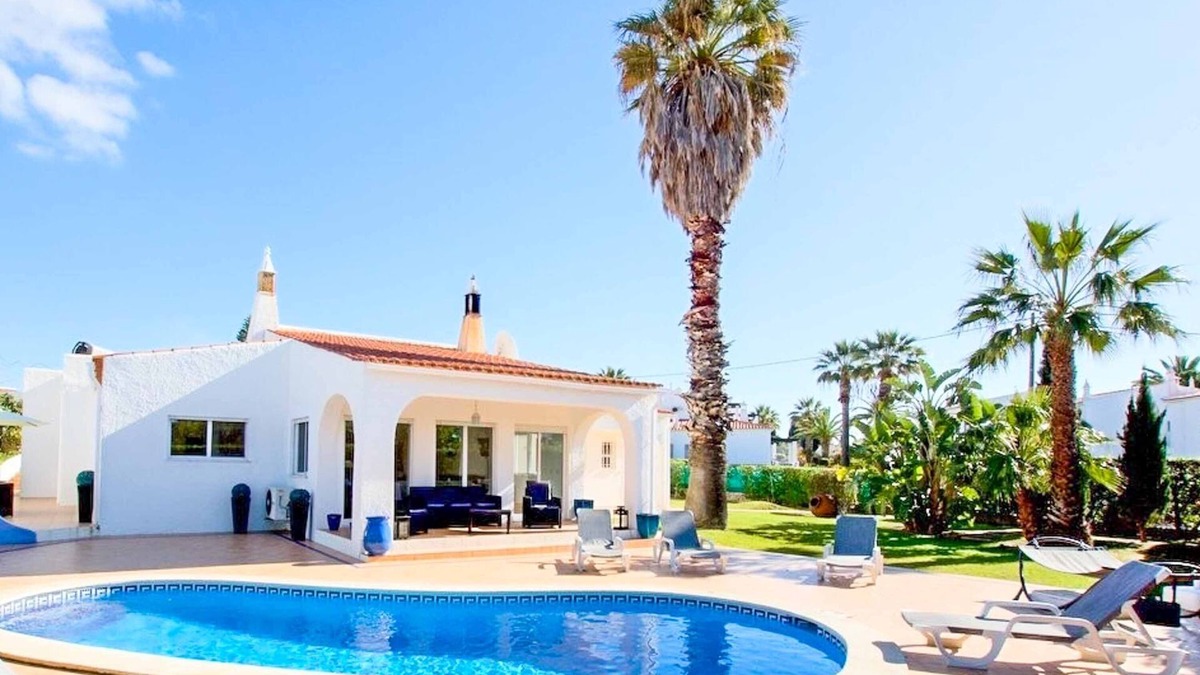 Alfanzina Villa | Villa Floresta 16 Centeanes