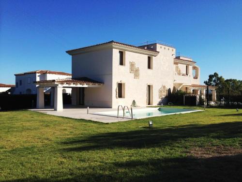 Case Peschiera-Lu Fraili Apartment | Villa Florida 2 with private pool