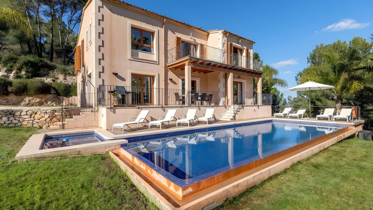 Felanitx Villa | Villa 'Foners' with Sea View, Wi-Fi and Air Conditioning