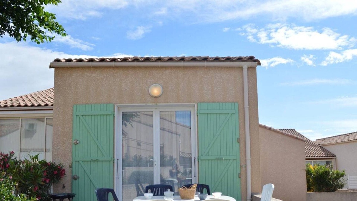 Saint-Pierre-la-Mer House | Villa Fleury-Saint-Pierre-la-Mer, 1 bedroom, 6 persons