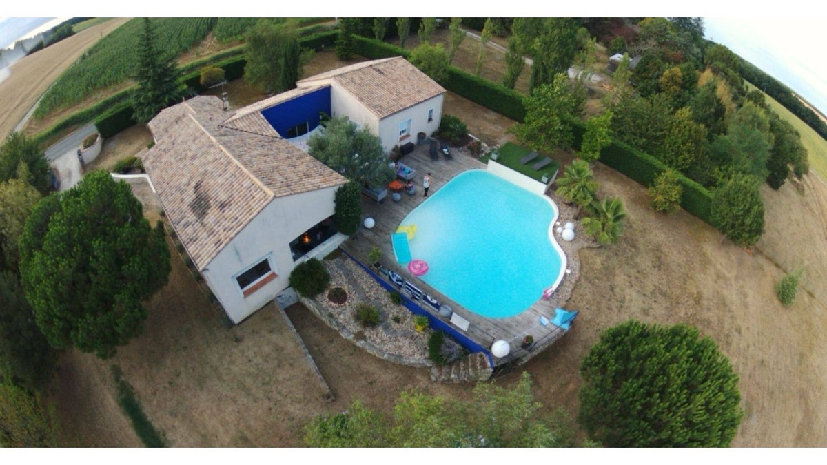 Saint-Antoine-de-Ficalba Villa | Villa pool panoramic valley view not overlooked