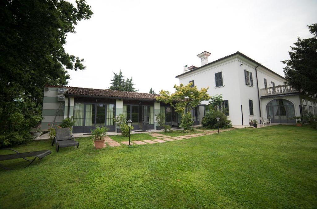 Passirano Bed & Breakfast | Villa Franca in Franciacorta