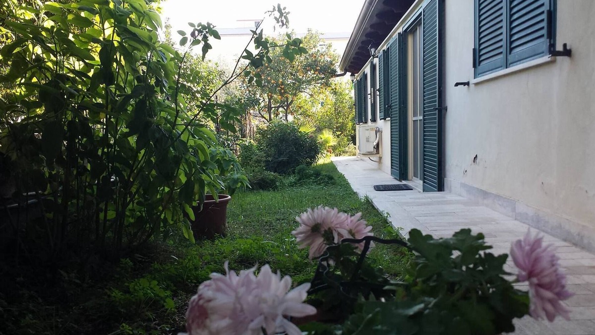 Torre Annunziata Villa | VILLA FRANCOIS a few meters from the main street of Torre Annunziata