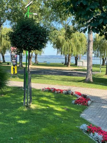 Balatonbereny Apartment | Villa Friends - családoknak és baráti társaságoknak