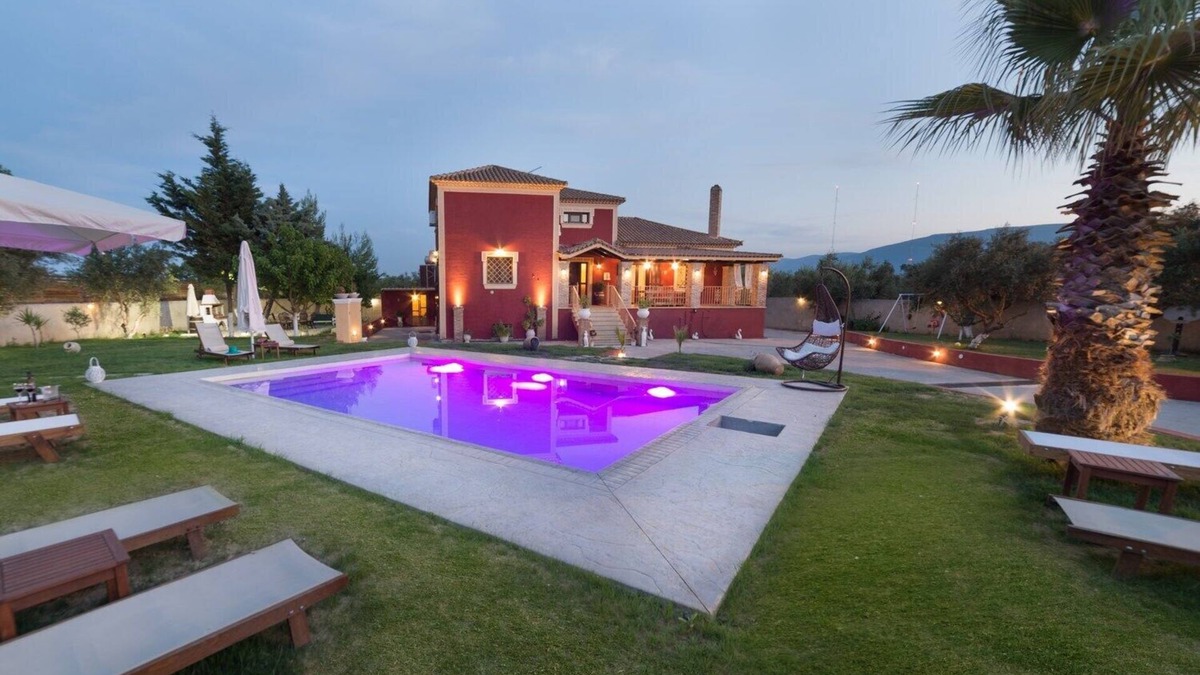 Kalpaki Villa | Villa Froso Eight Bedroom Villa