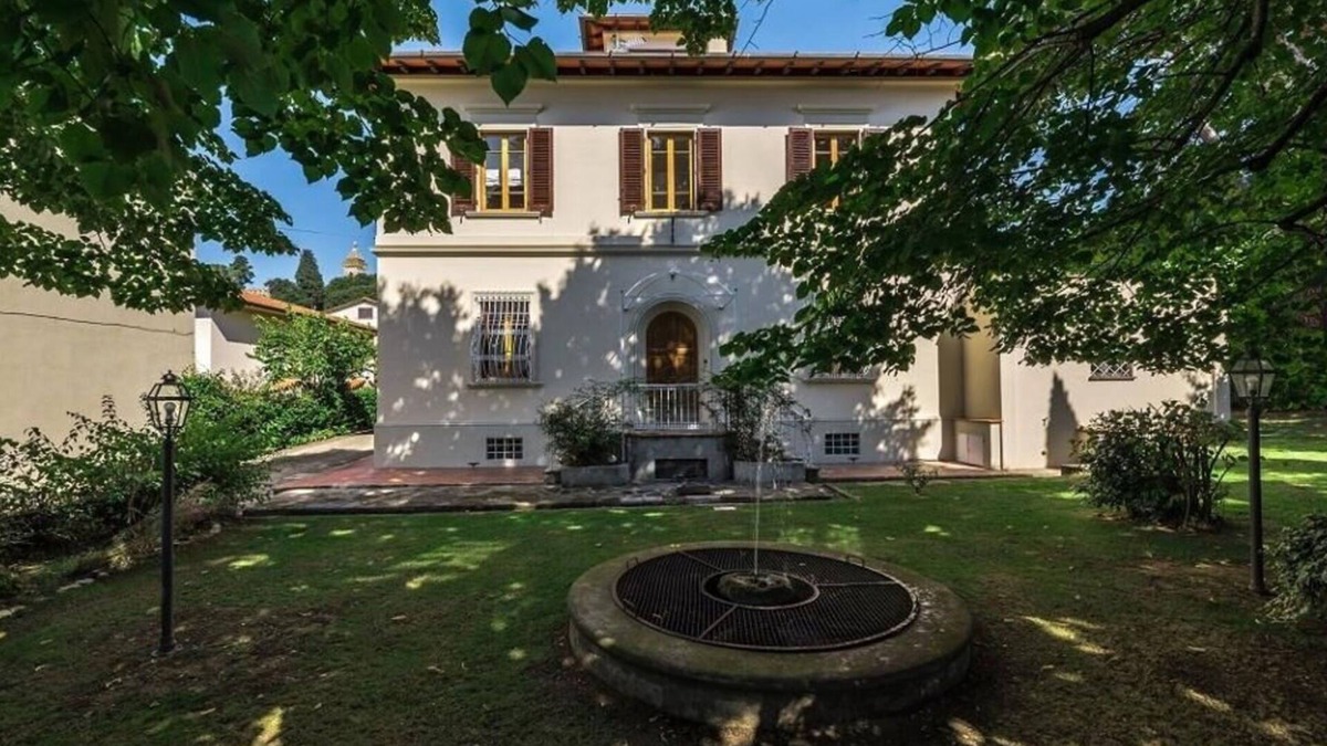 Calenzano Villa | Villa Gally beautiful premium villa with garden and p/pool