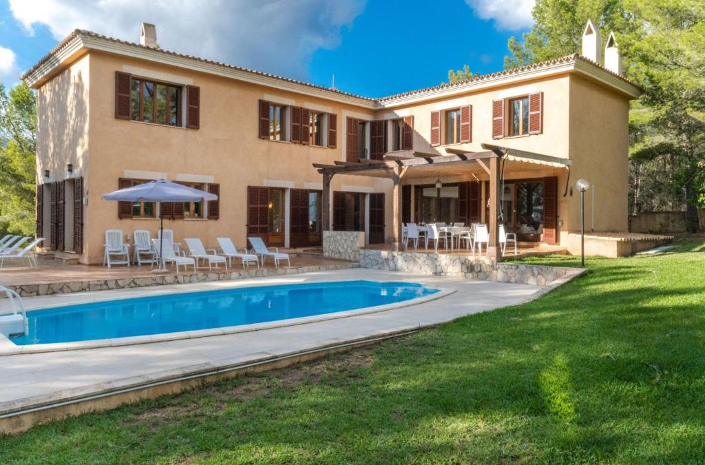 Bunyola Villa | Villa Garrover de Bunyola by Interhome