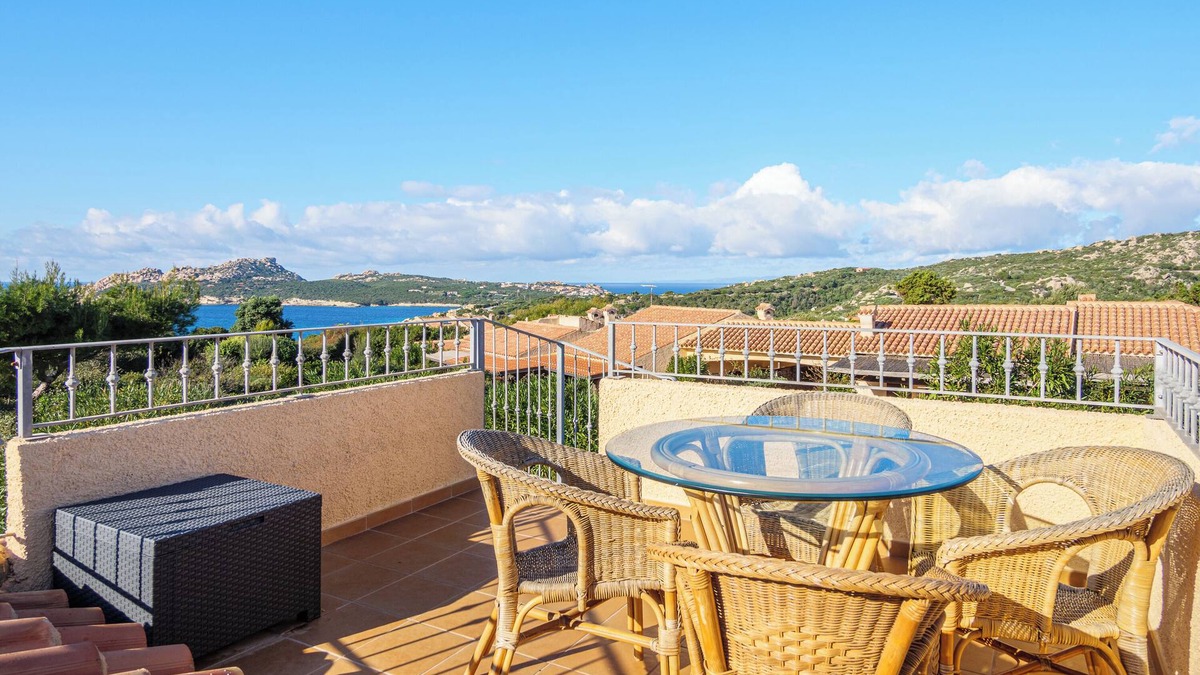Santa Reparata Villa | Villa "George" with Sea View, Private Terrace, Wi-Fi & Private Garden