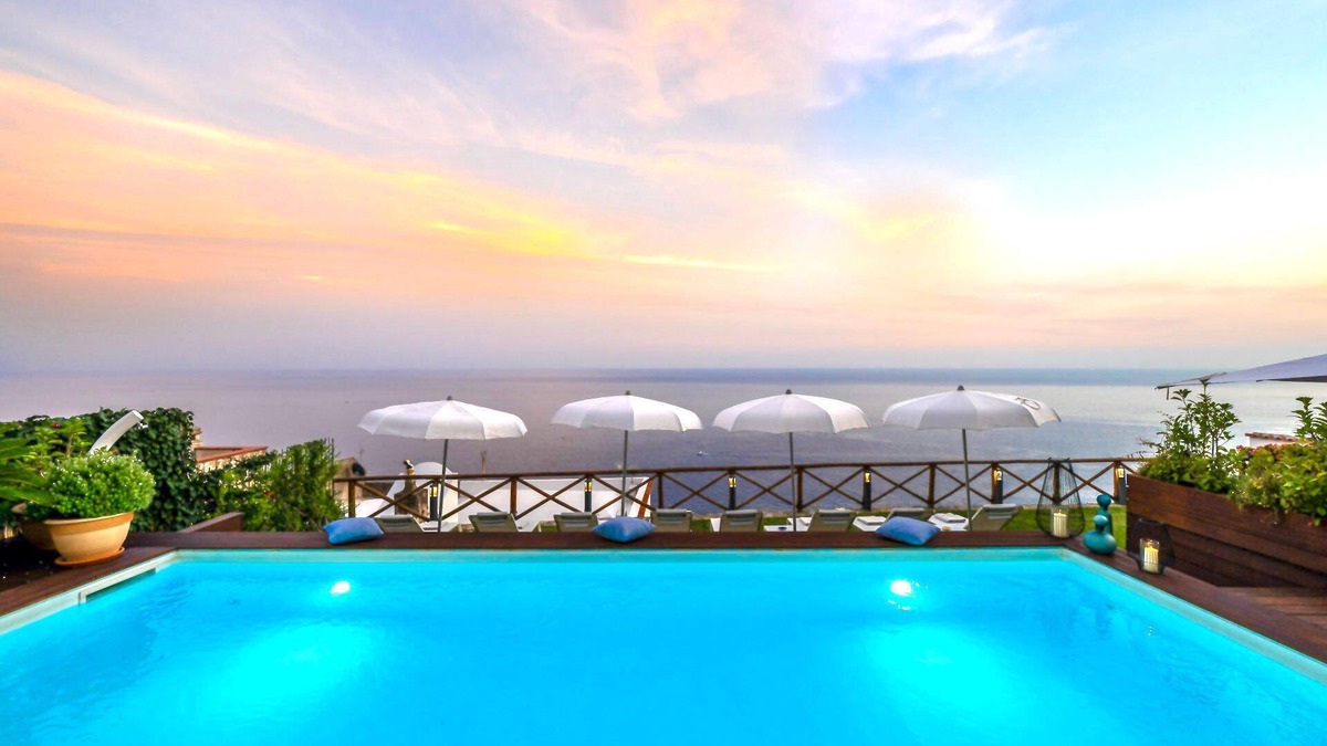Praiano Villa | VILLA GIARA - Five Bedroom Villa, Sleeps 11