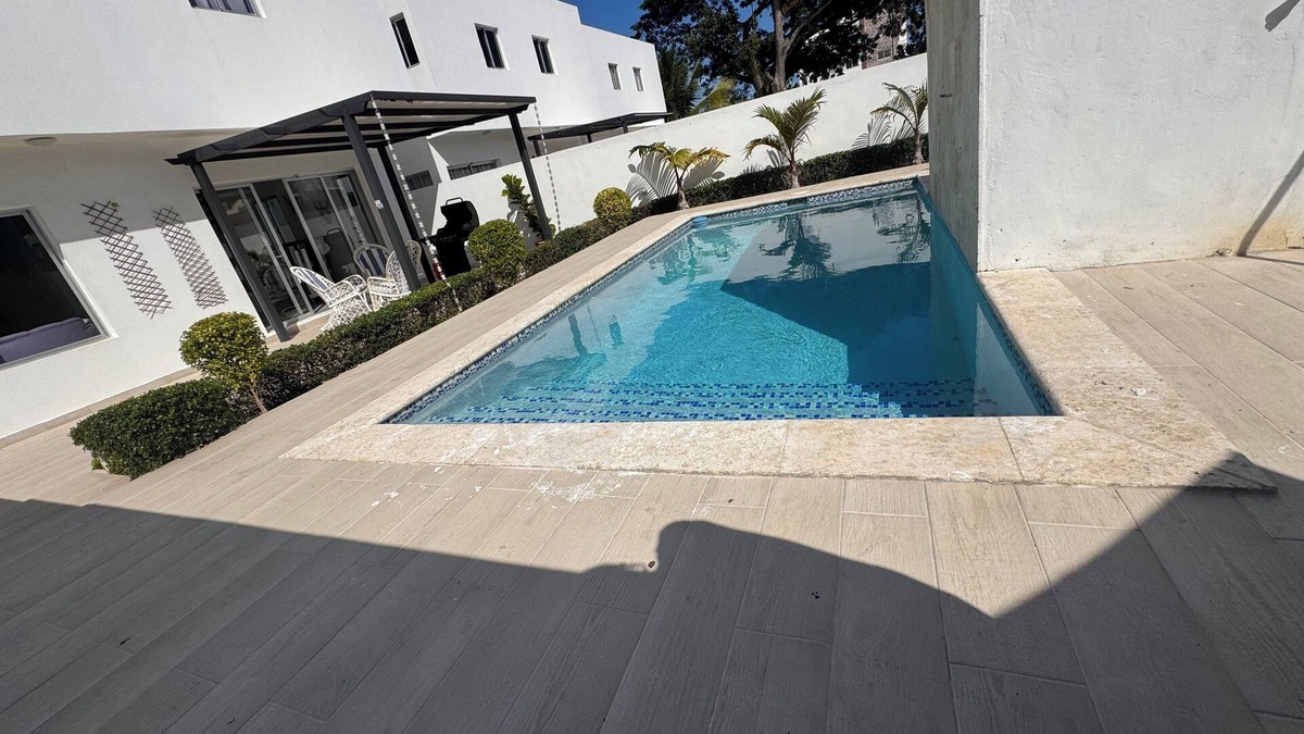 Munoz Villa | VILLA GOLDEN DREAMS GATED COMMUNITY AND SECURED 24 HOURS