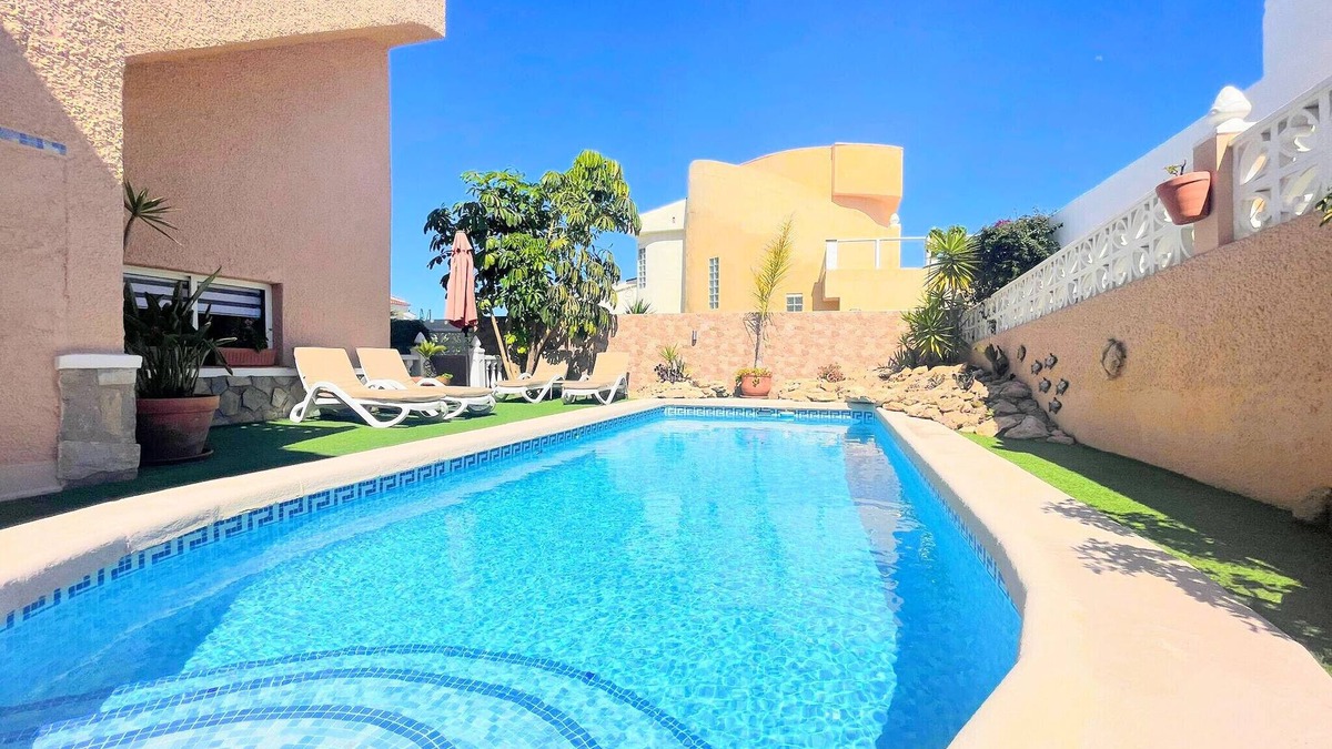 Quesada Villa | Villa Greco Ciudad Quesada by Villas&You