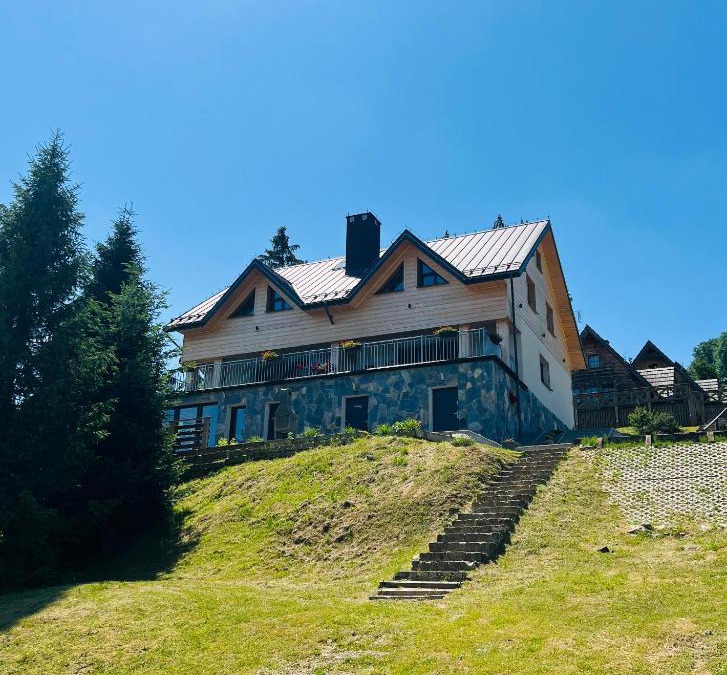 Ustrzyki Dolne Villa | Villa Gromadzyń