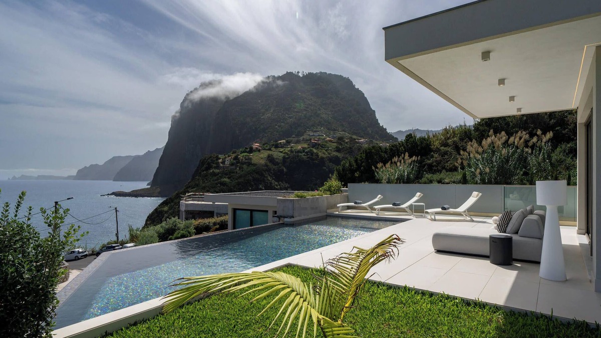 Faial Villa | Villa Guindaste I – Modern Villa with Sea View