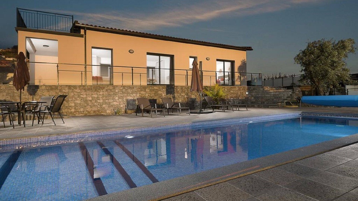 Arco da Calheta House | Villa Guinea - Fantastic House With Spectacular Views And Pool