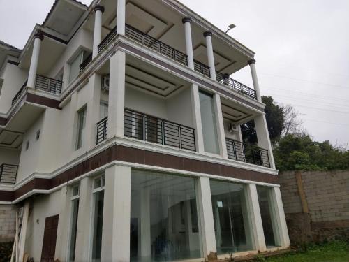 Ciloto Villa | Villa HALA