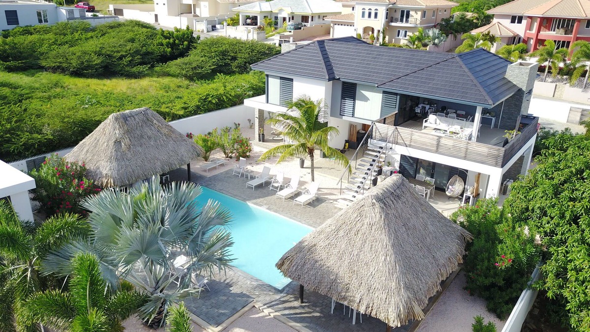Jan Thiel Villa | Villa Hasta La Vista Royal: Unforgettable Luxury in Curacao
