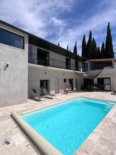 Piolenc Villa | Villa haut de gamme avec piscine et jacuzzi