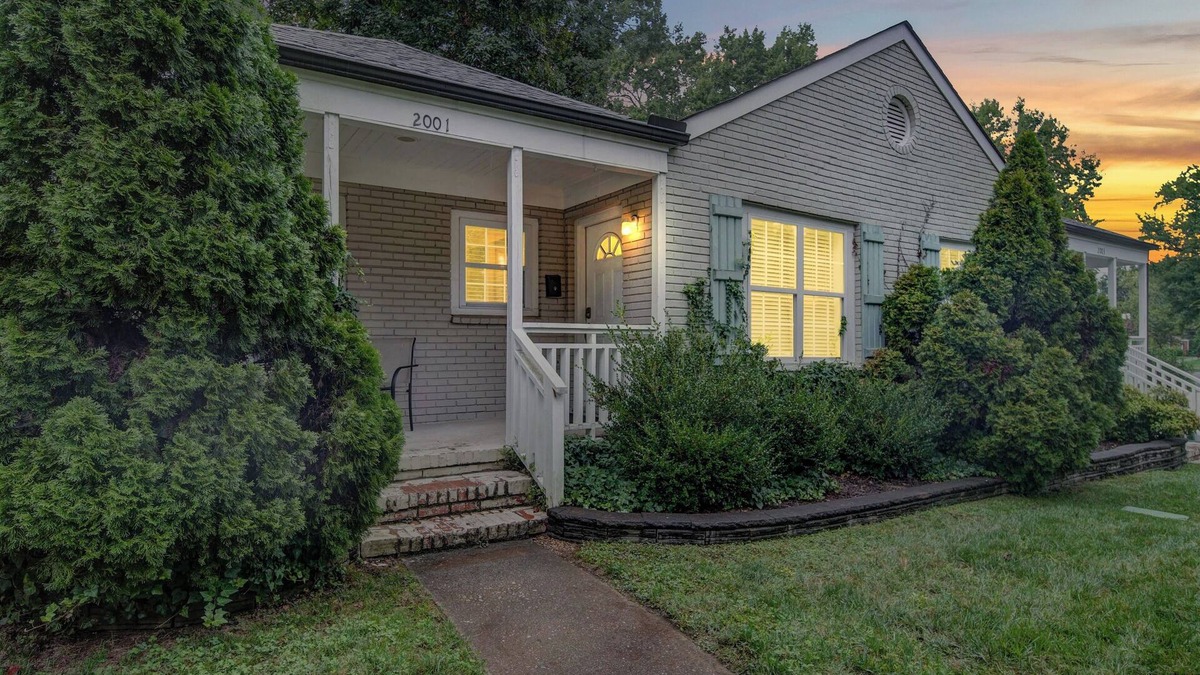 Villa Heights House | Villa Heights/NoDa Area – Modern 2BR Apartment w/Parking