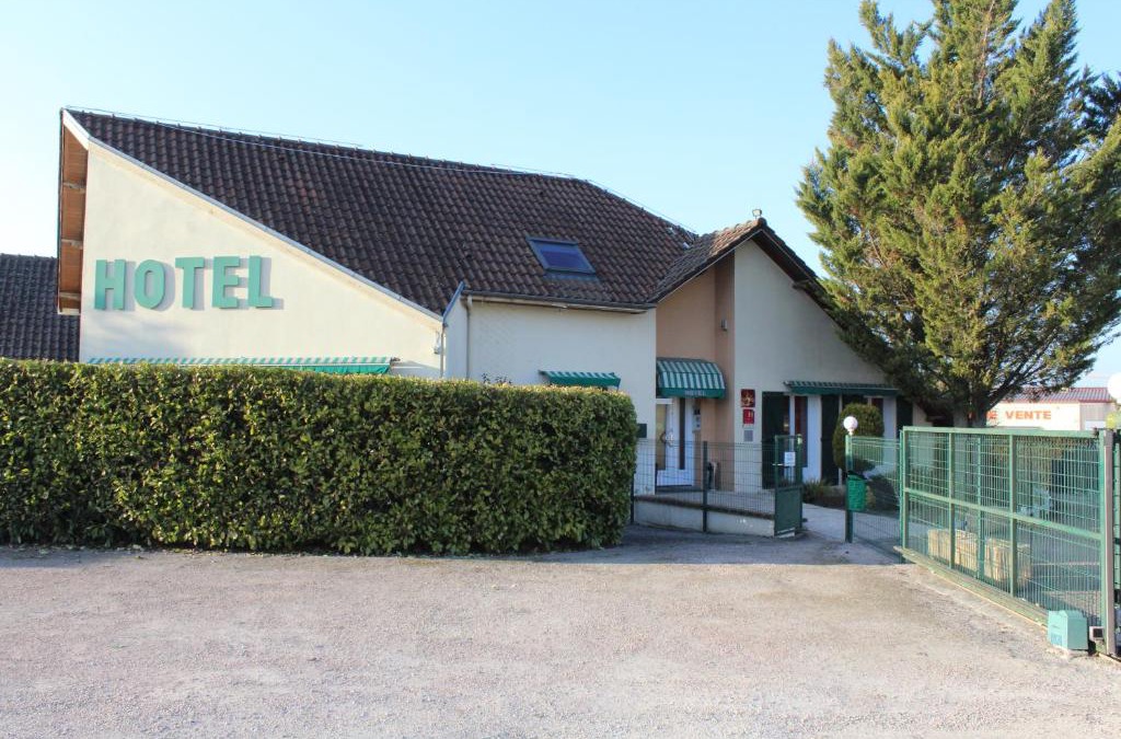 Saint-Andre-les-Vergers Hotel | Villa Hotel