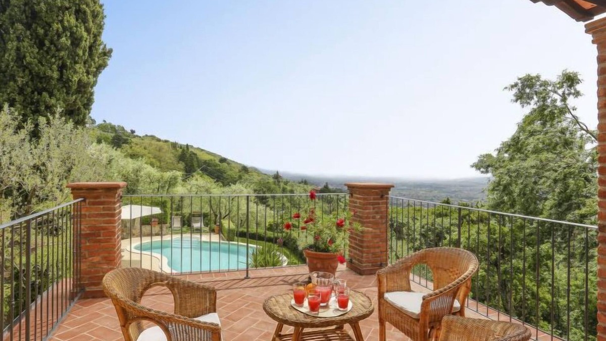Margine Coperta-Traversagna House | Villa I Cipressi by Interhome