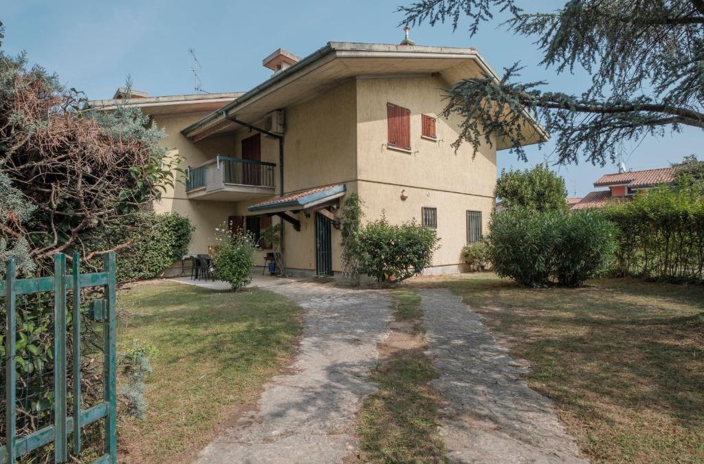 Colombare Apartment | Villa Ida - 2 bedrooms apartment with private garden