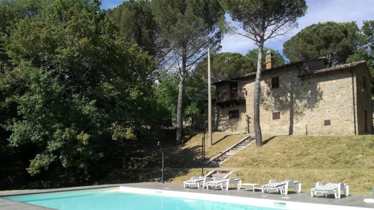 Pieve di Chio Villa | Villa il Podere, splendor surrounded by green