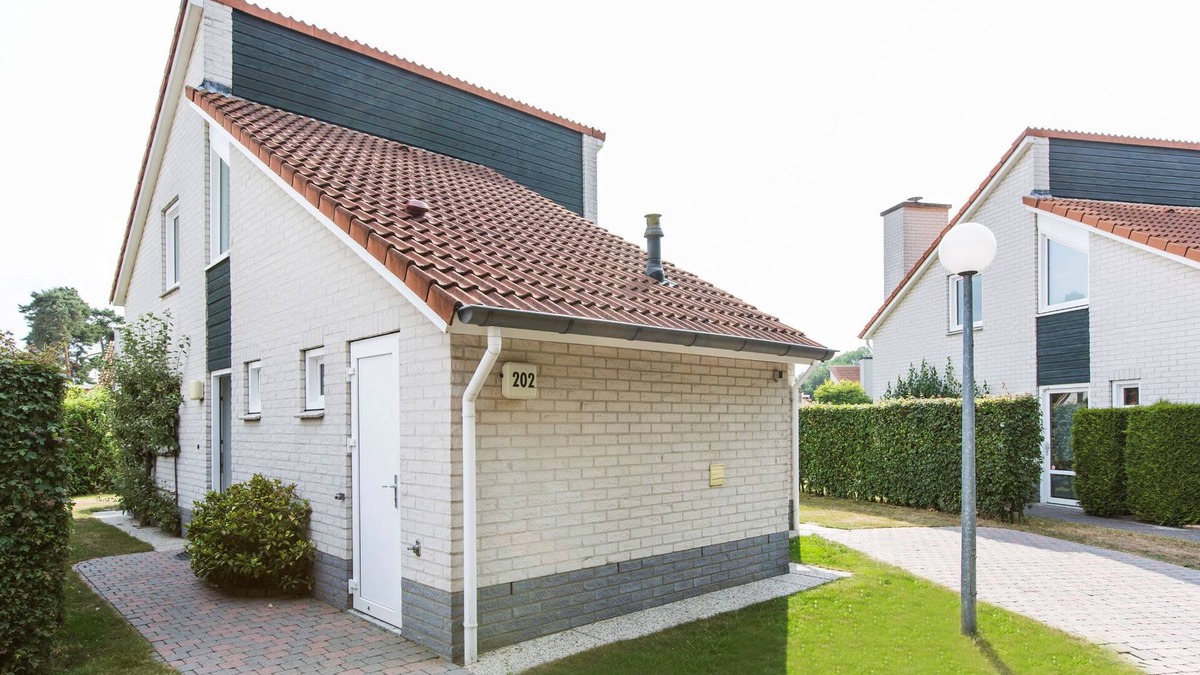 Arcen Villa | Villa in Arcen with Sun Shower & Garden