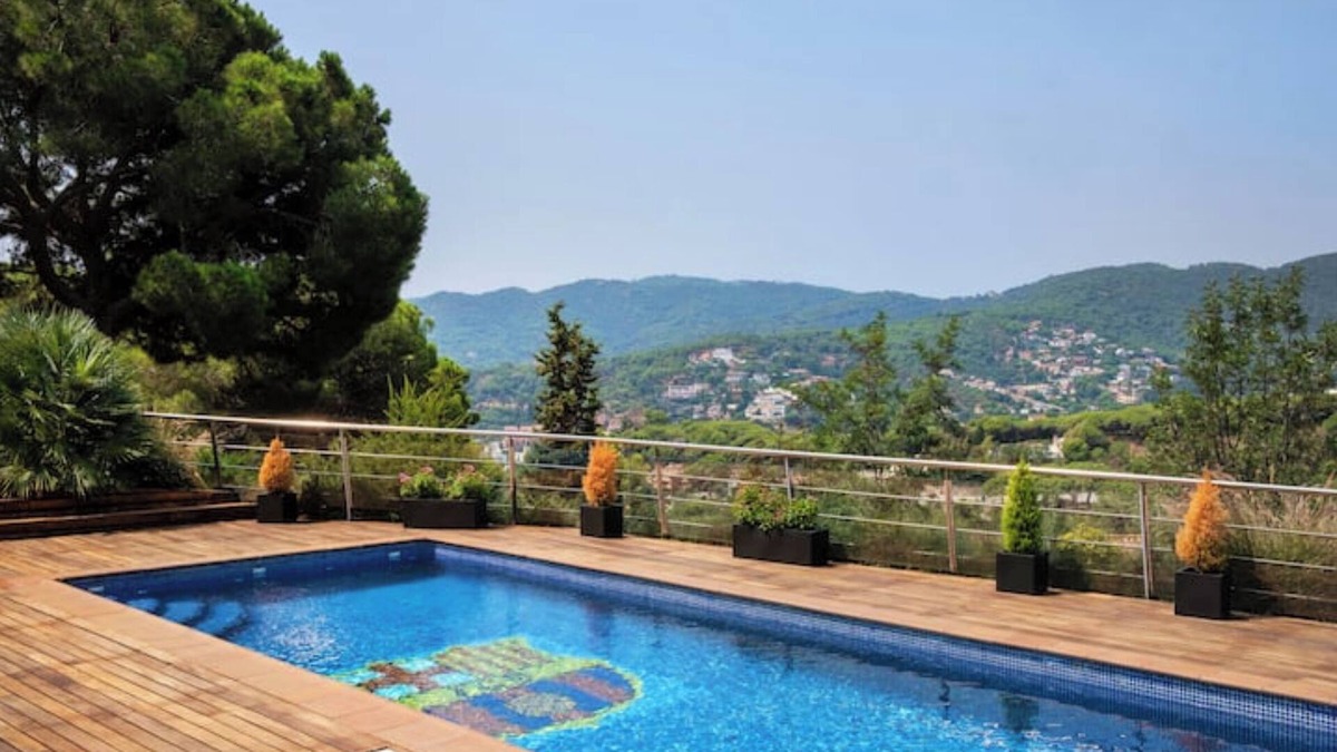 Cabrils House | Villa in Barcelona with pool