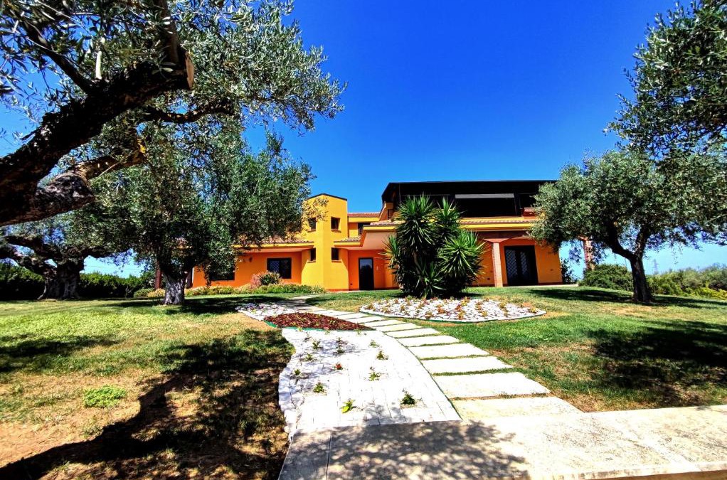 Citta Sant'Angelo Apartment | Villa in campagna