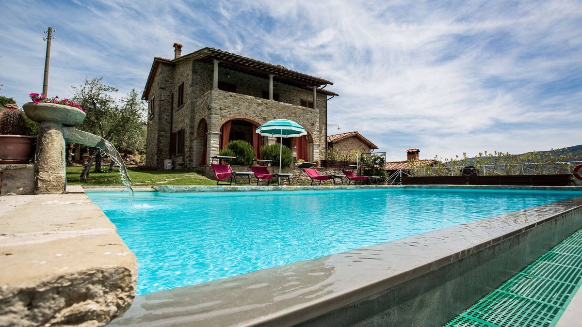 Castiglion Fiorentino House | Villa in Castiglion Fiorentino,Cortona,air conditioning,pool,stunning view,Wi-Fi