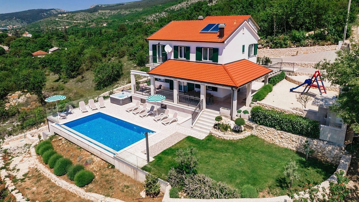 Prolozac Villa | Villa in Croatia with Panoramic View
