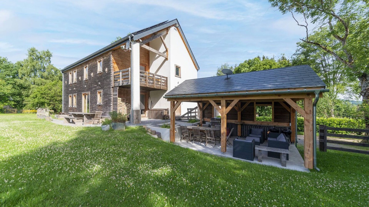 Freineux Villa | Villa in Freyneux with Garden
