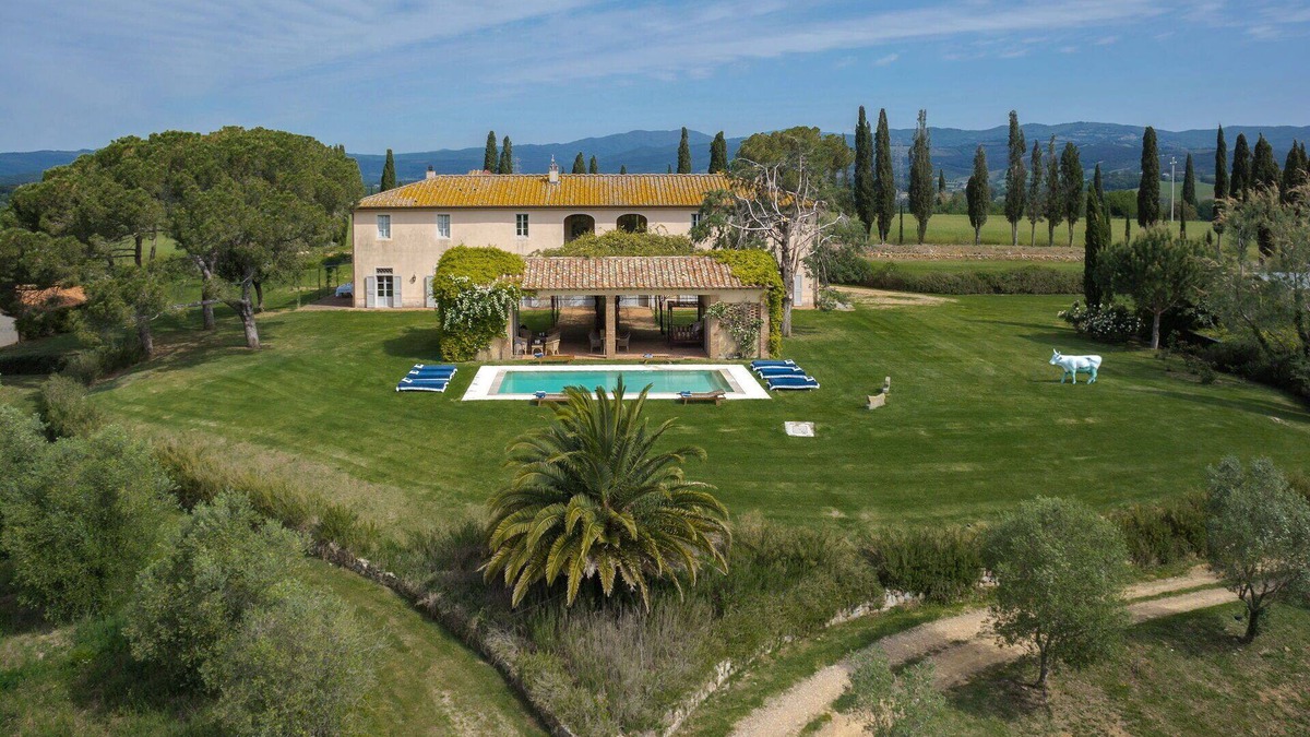 Gavorrano Villa | Villa in Gavorrano with 7 bedrooms sleeps 14