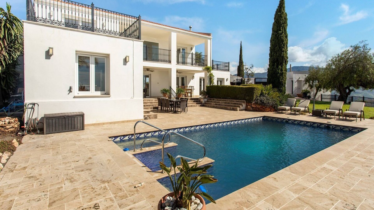Gualchos Villa | Villa in Granada with Sea Views & Pool