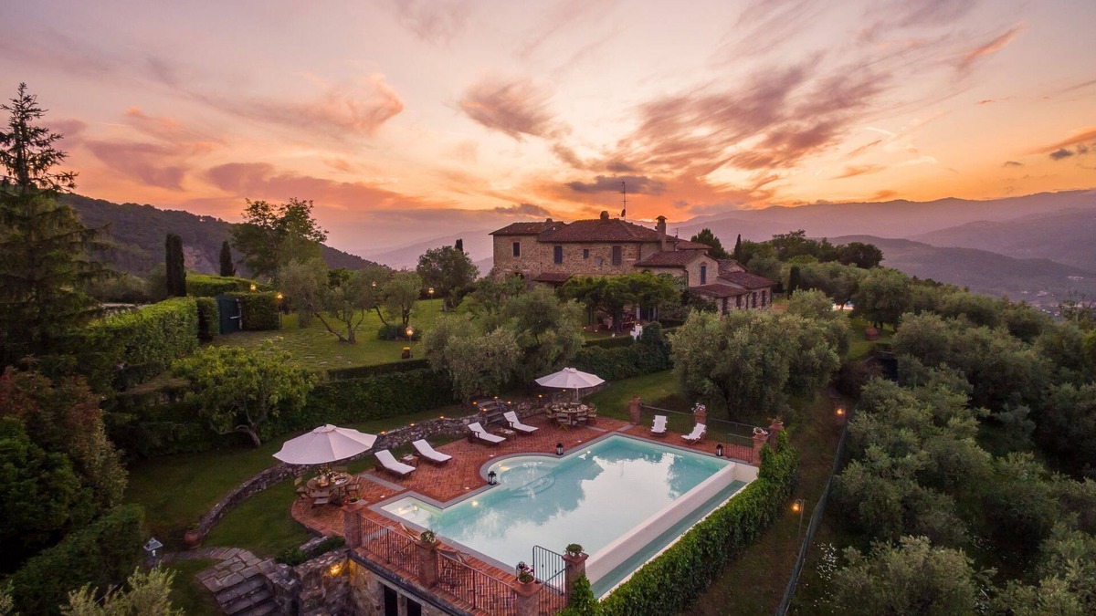 Monsummano Terme Villa | Villa in Grotta Giusti with 7 bedrooms sleeps 20