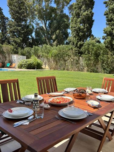 Hammamet Sud Villa | Villa in Hammamet garden pool and beach