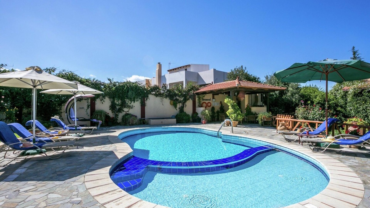 Stamnoi Villa | Villa in Heraklion with Private Pool & Beaches