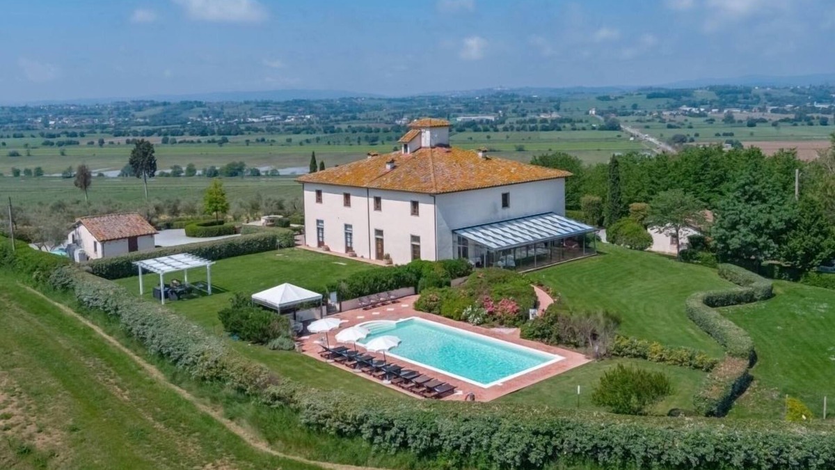 Le Piazze Villa | Villa in Tuscany, Arezzo villa, holiday in Italian villa,