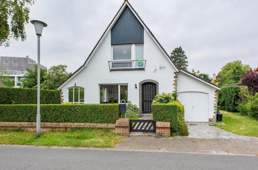 Koksijde-Bad Villa | Villa in Koksijde near the Beach