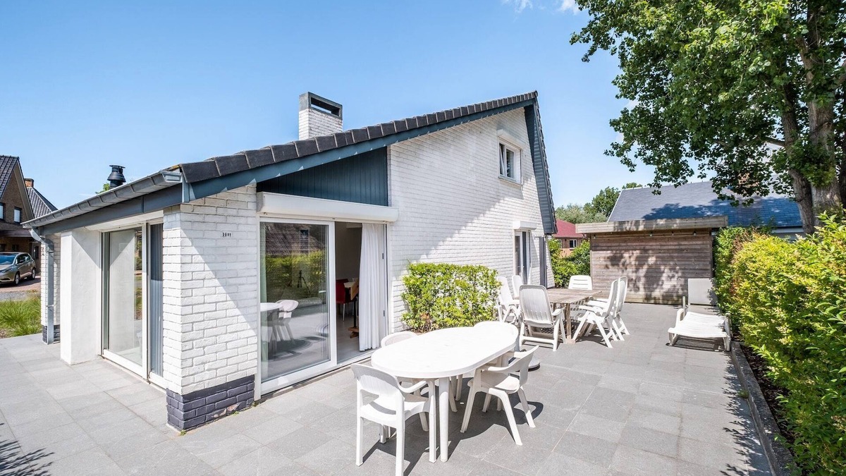 Koksijde-Bad Villa | Villa in Koksijde with Sunny Terrace