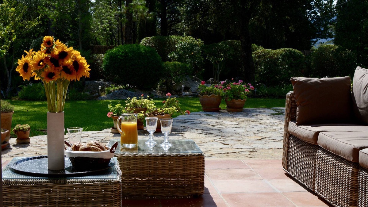 Urbanitzacio la Font Villa | Villa in La Font, outskirts of Pollenca, Mallorca, Private Pool, Mature Garden