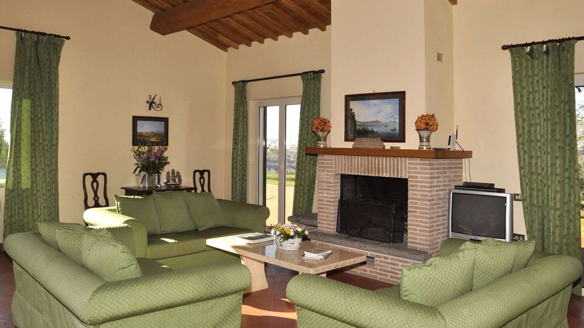 Magliano Sabina Villa | Villa in Magliano Sabina with Private Pool
